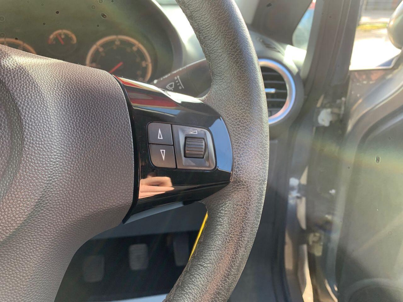 Vauxhall Corsa - Image 21