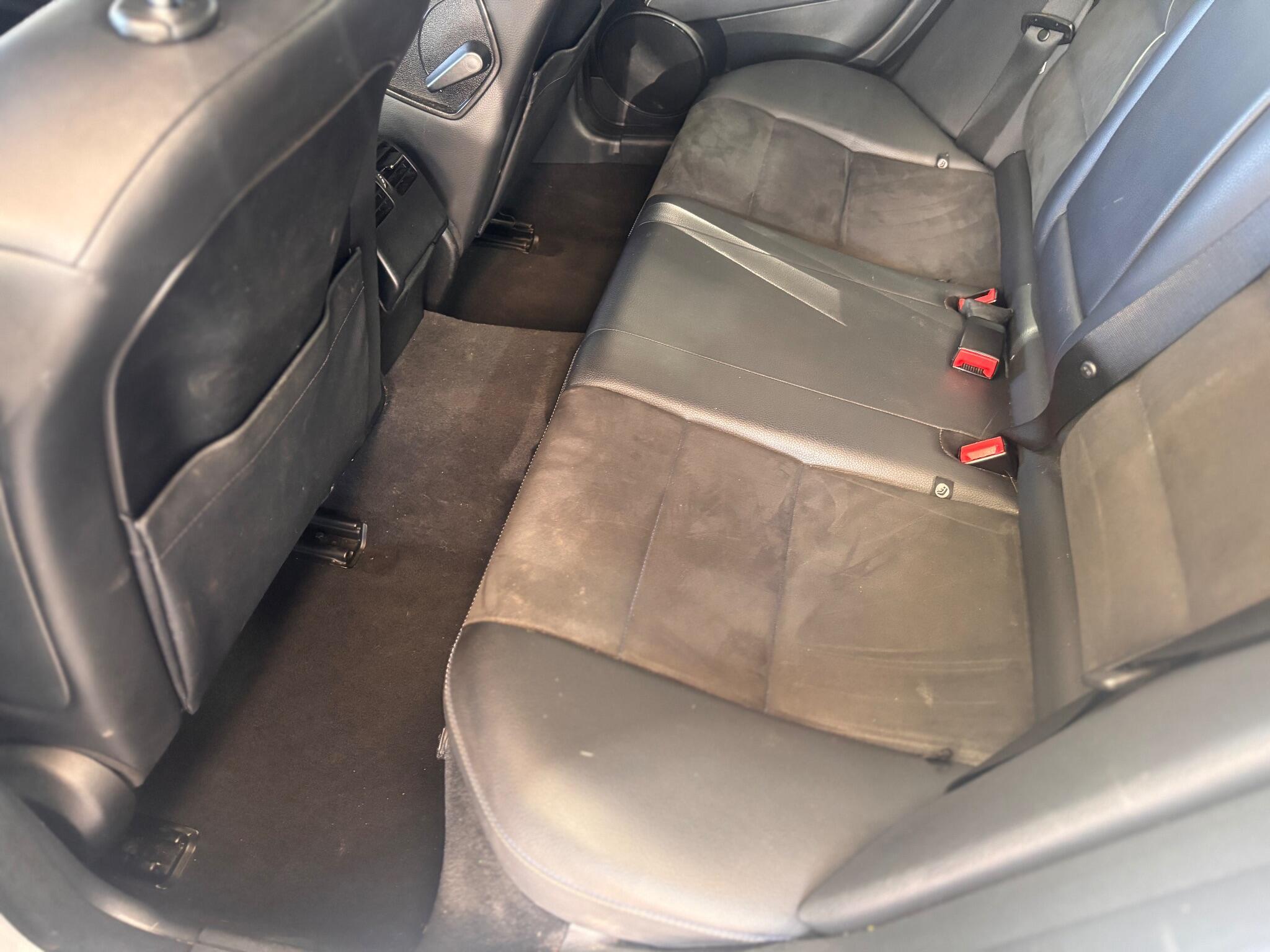 Mercedes C Class - Image 16