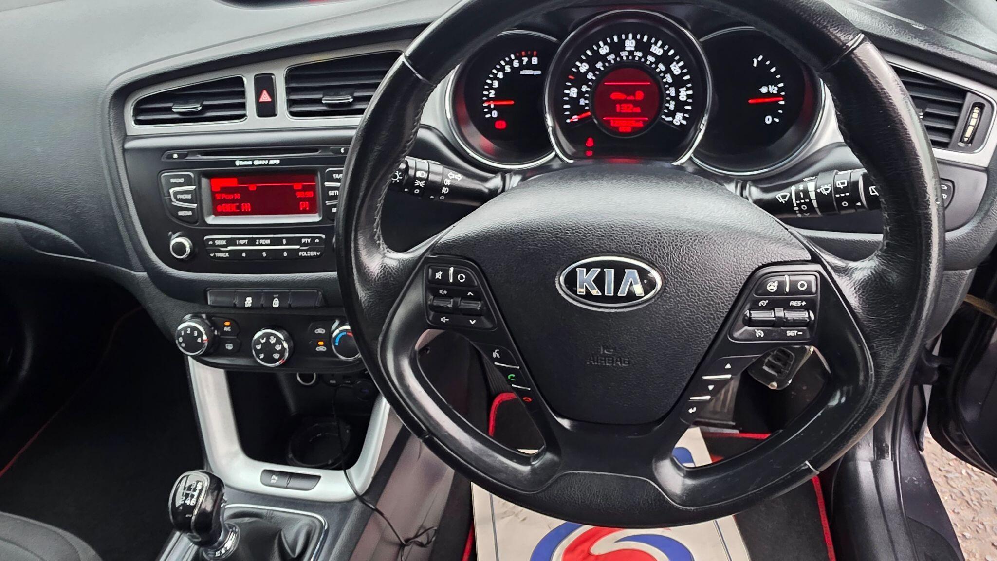 Kia ceed - Image 28