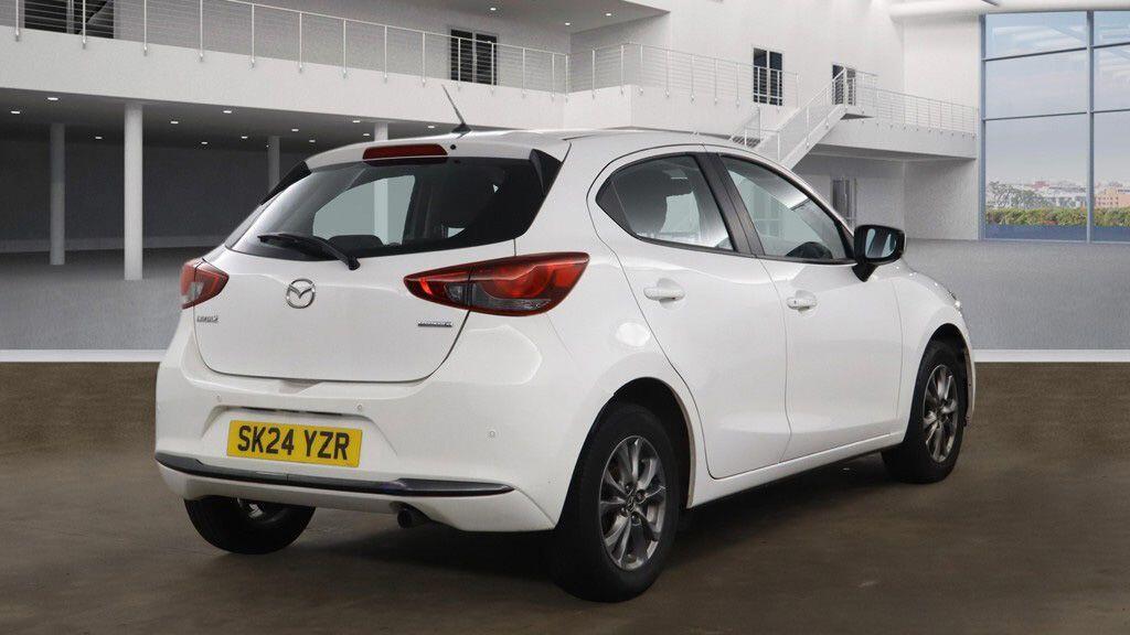 Mazda MAZDA2 - Image 8