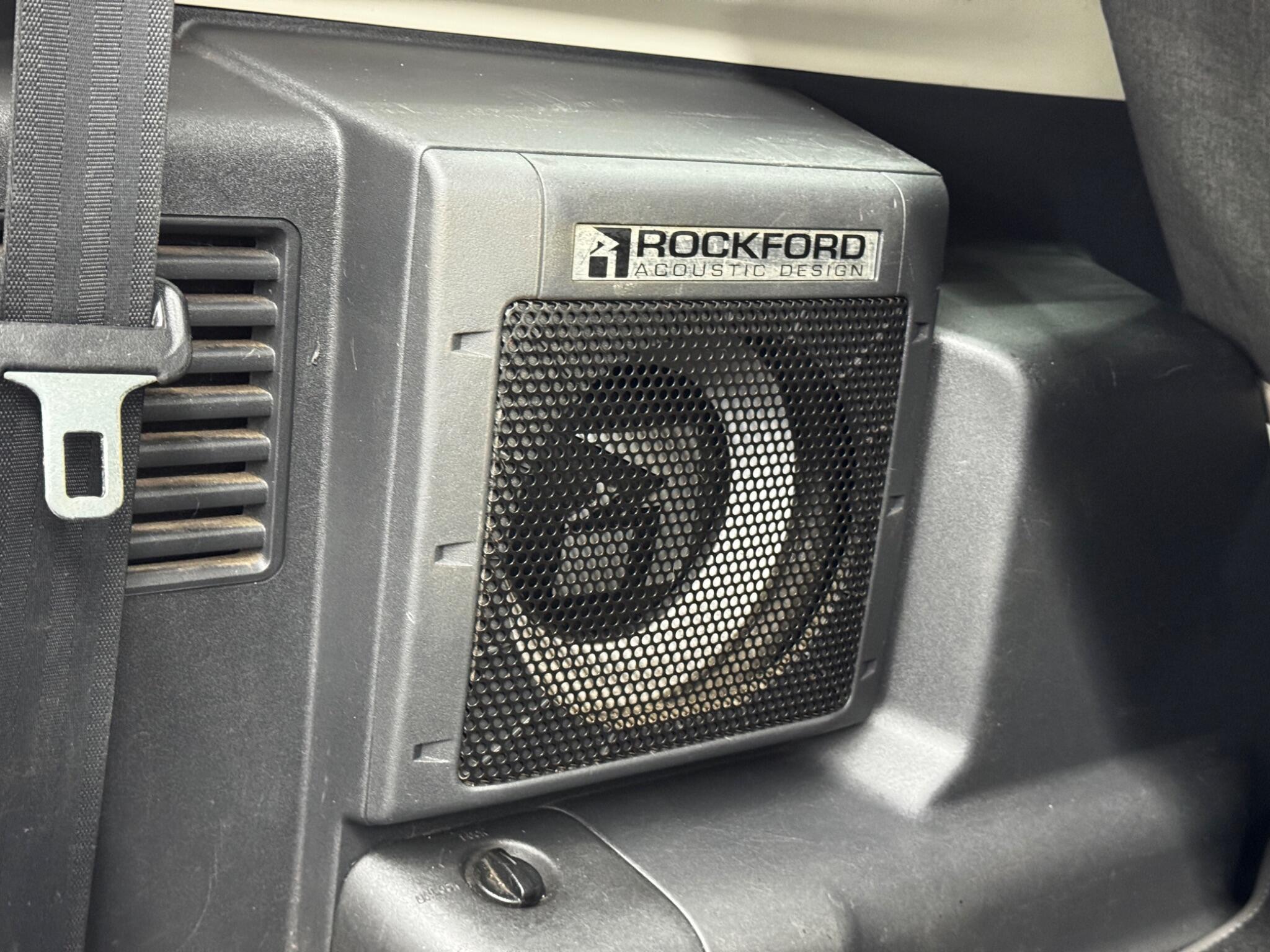 Mitsubishi Shogun - Image 36