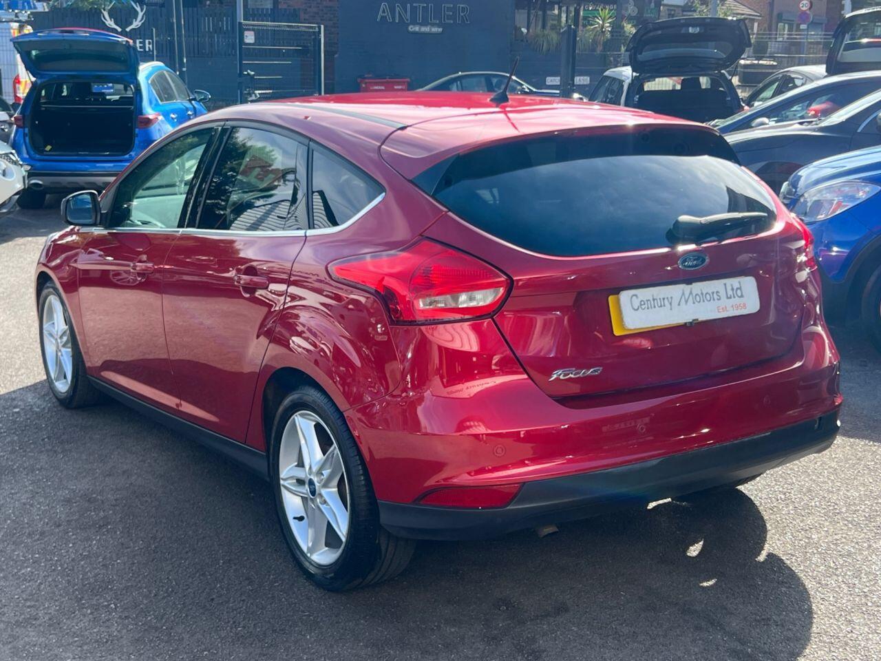 Ford Focus - Image 5