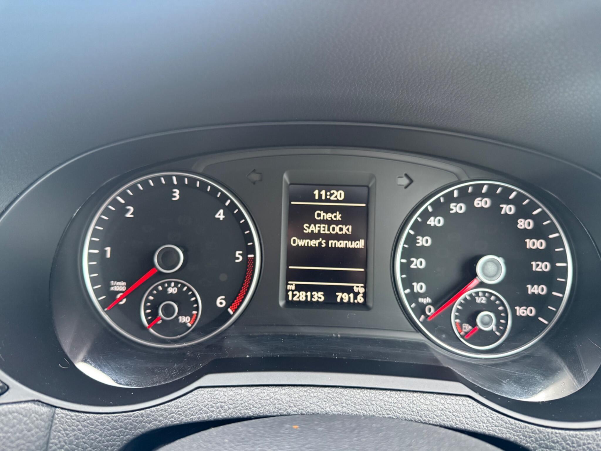 Volkswagen Sharan - Image 10