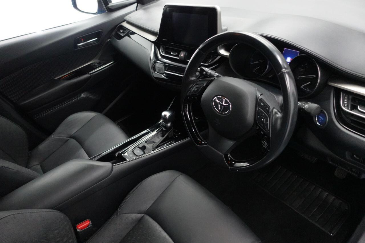 Toyota C-Hr - Image 17