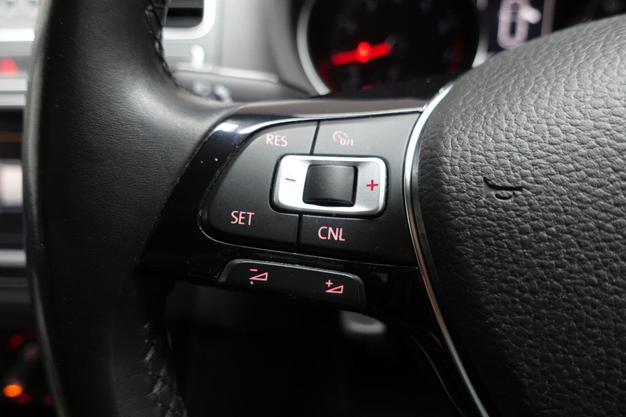 Volkswagen Polo - Image 10