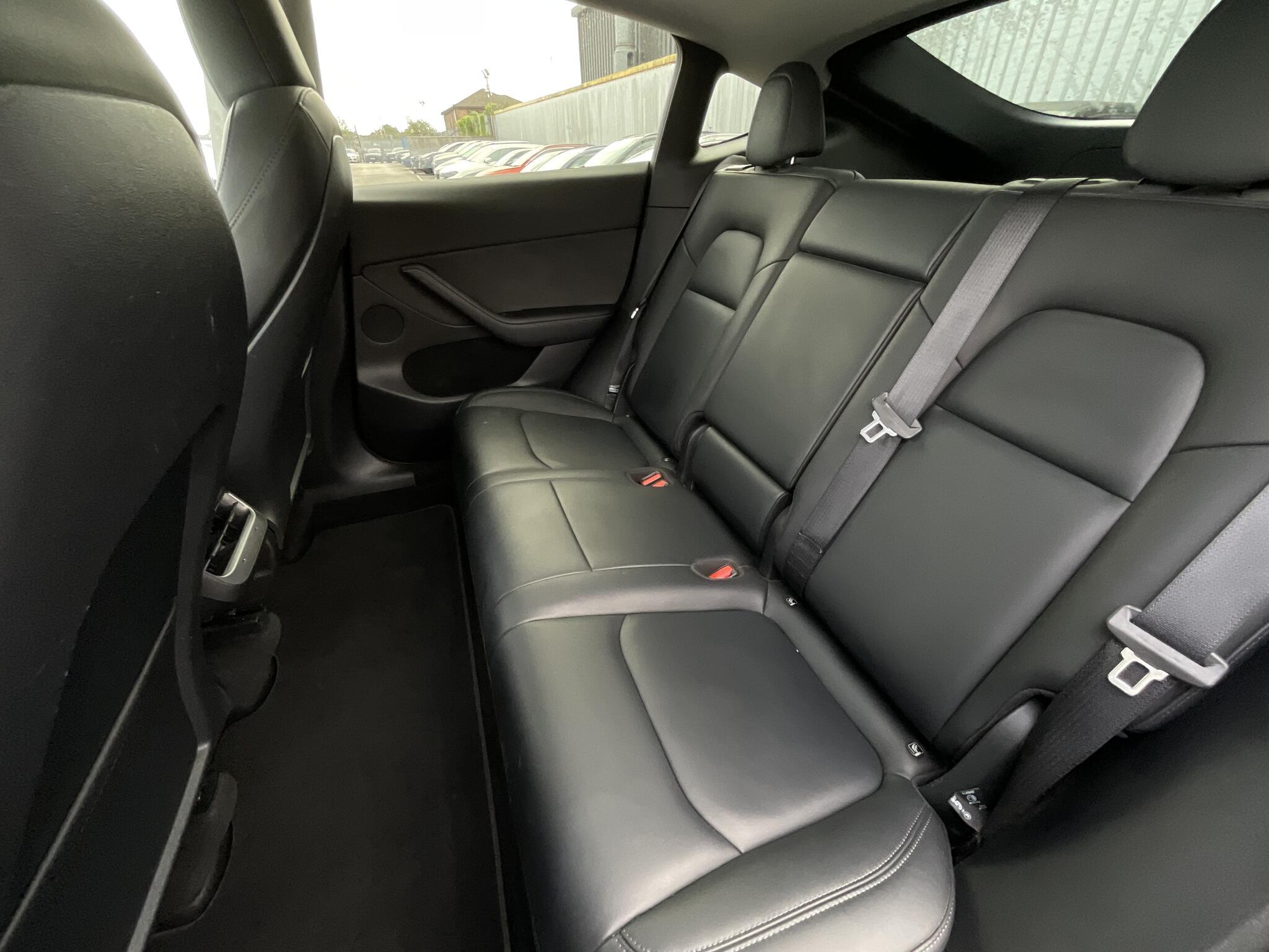 Tesla Model Y - Image 14