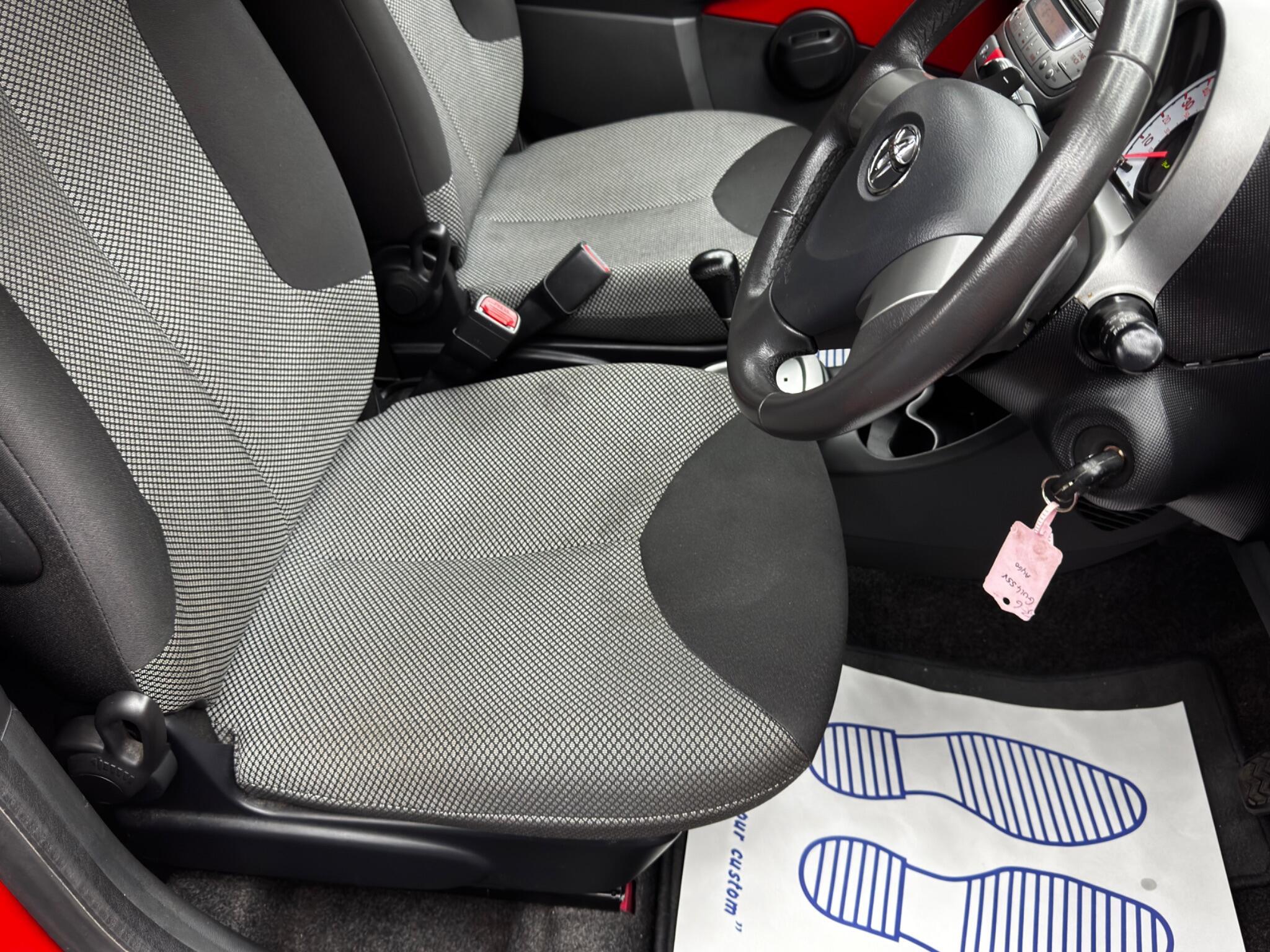 Toyota Aygo - Image 13