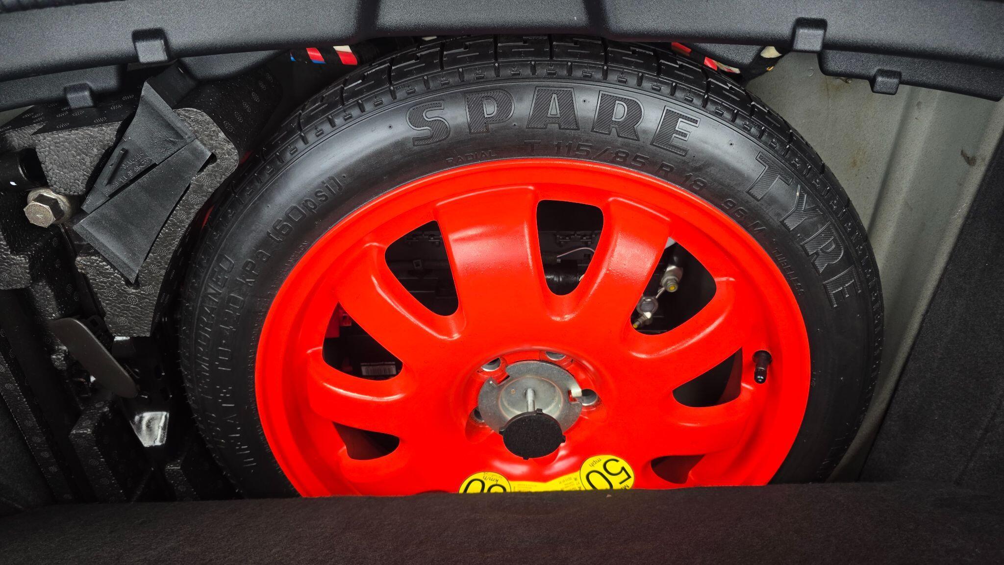 Jaguar XE - Image 46