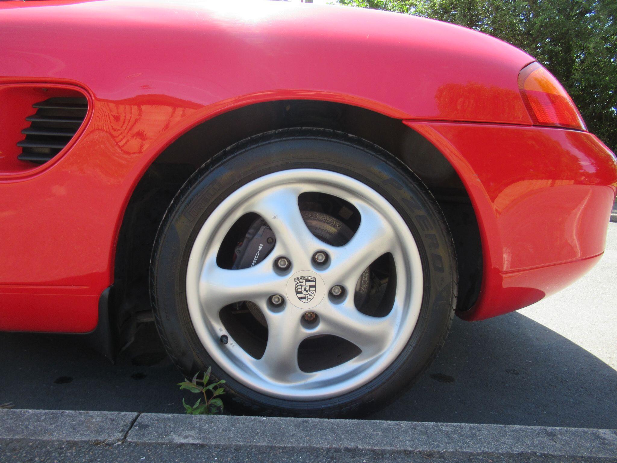 Porsche Boxster - Image 12