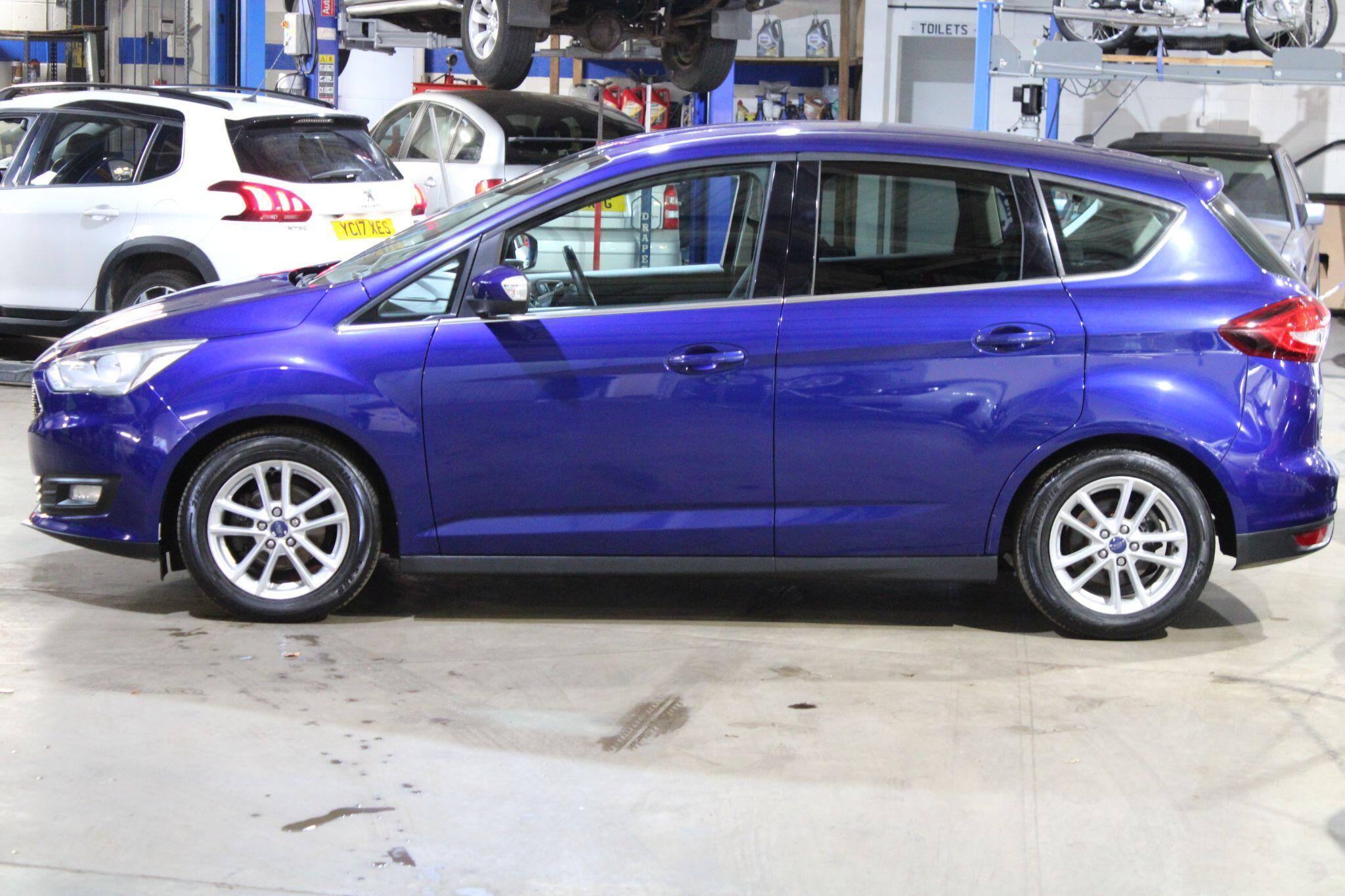 Ford C-MAX - Image 7