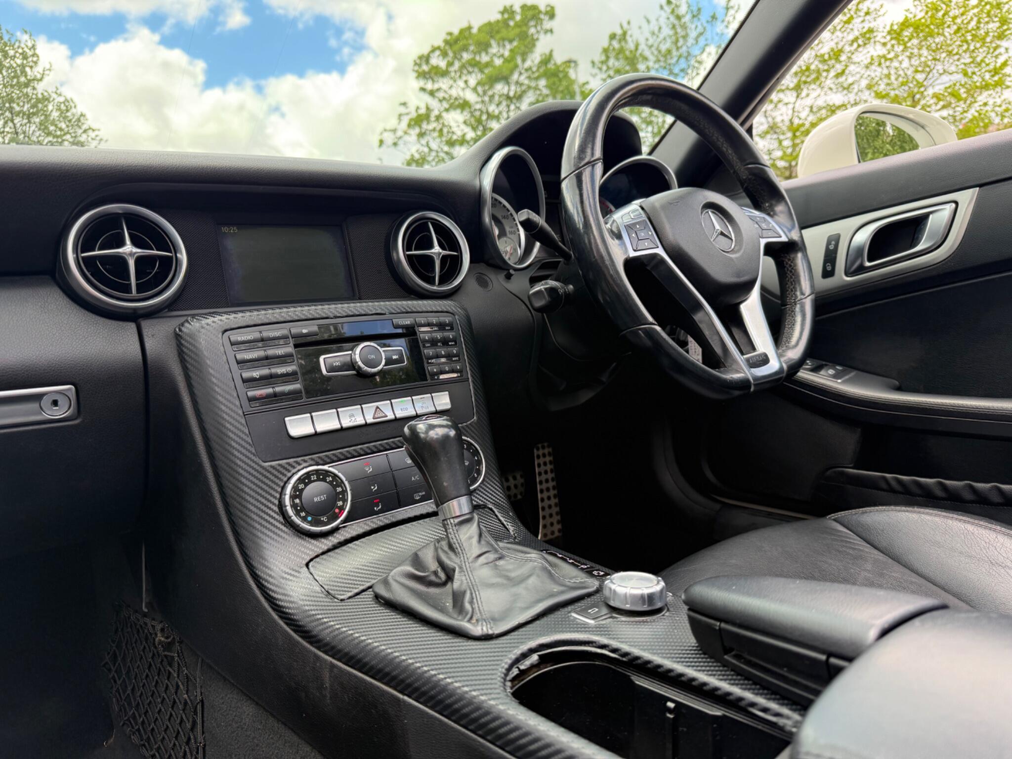 Mercedes SLK - Image 18