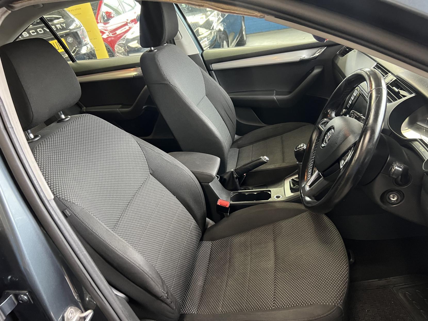 Skoda Octavia - Image 20