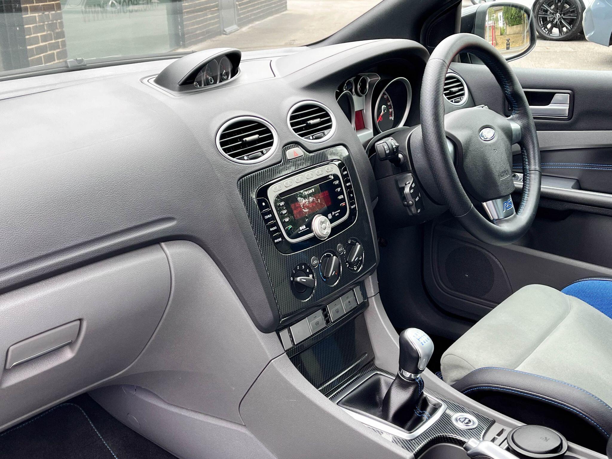Ford Focus - Image 5