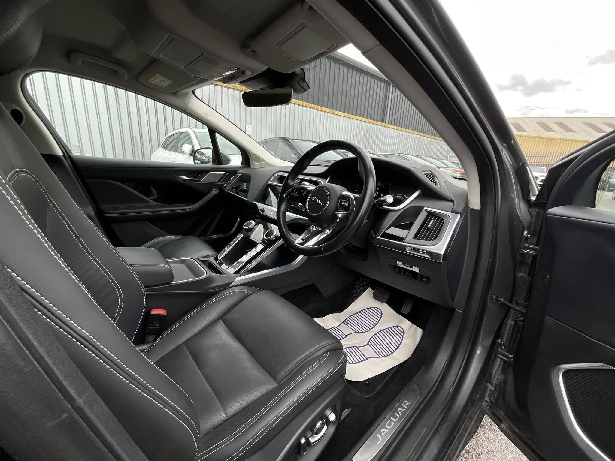 Jaguar I-Pace - Image 7