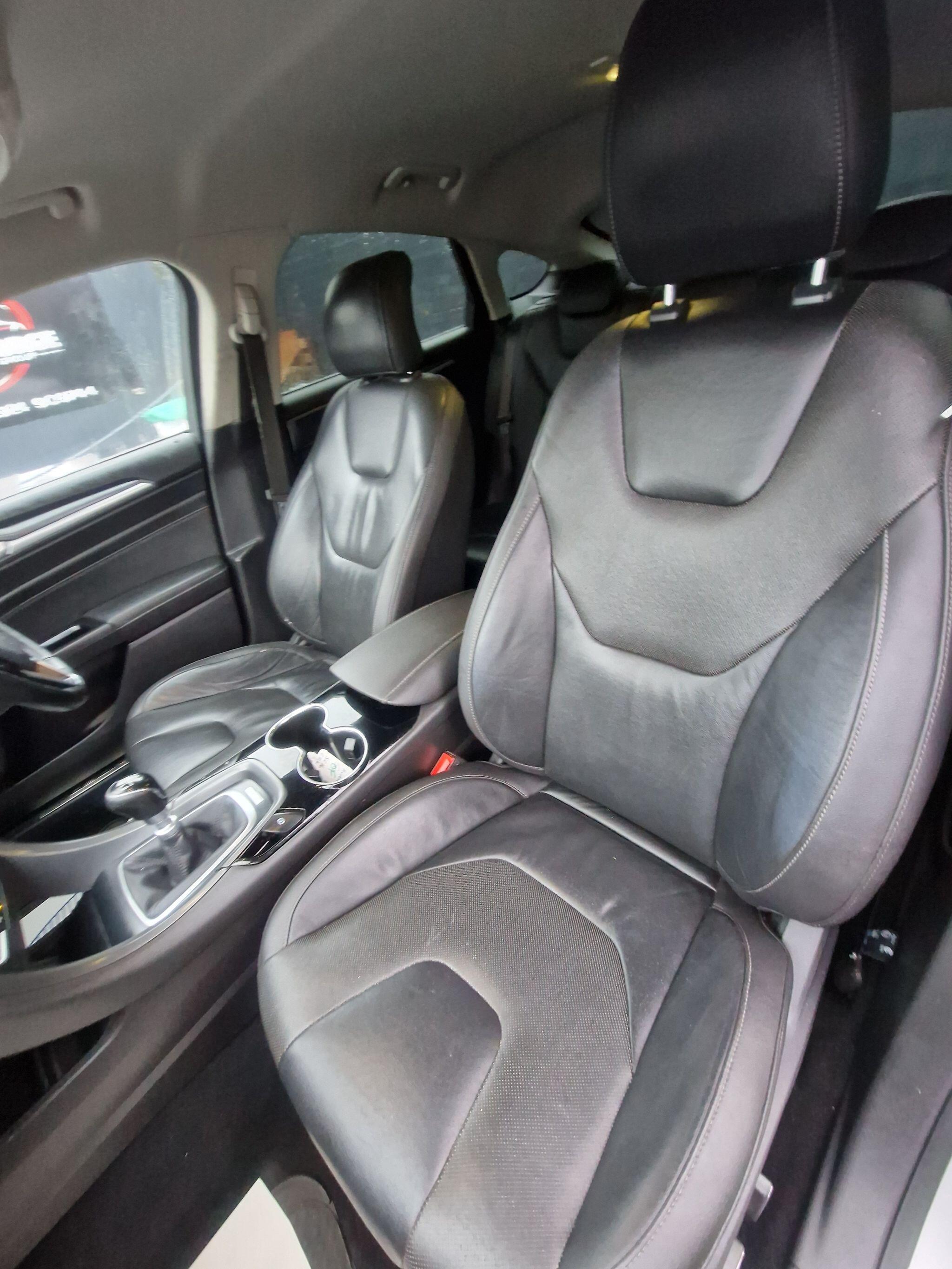 Ford Mondeo - Image 34