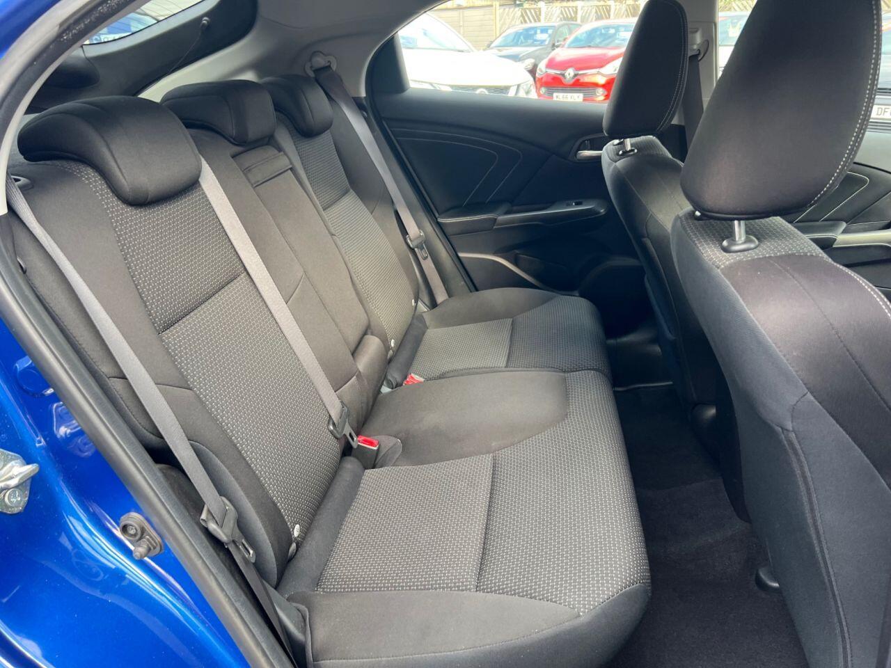 Honda Civic - Image 23