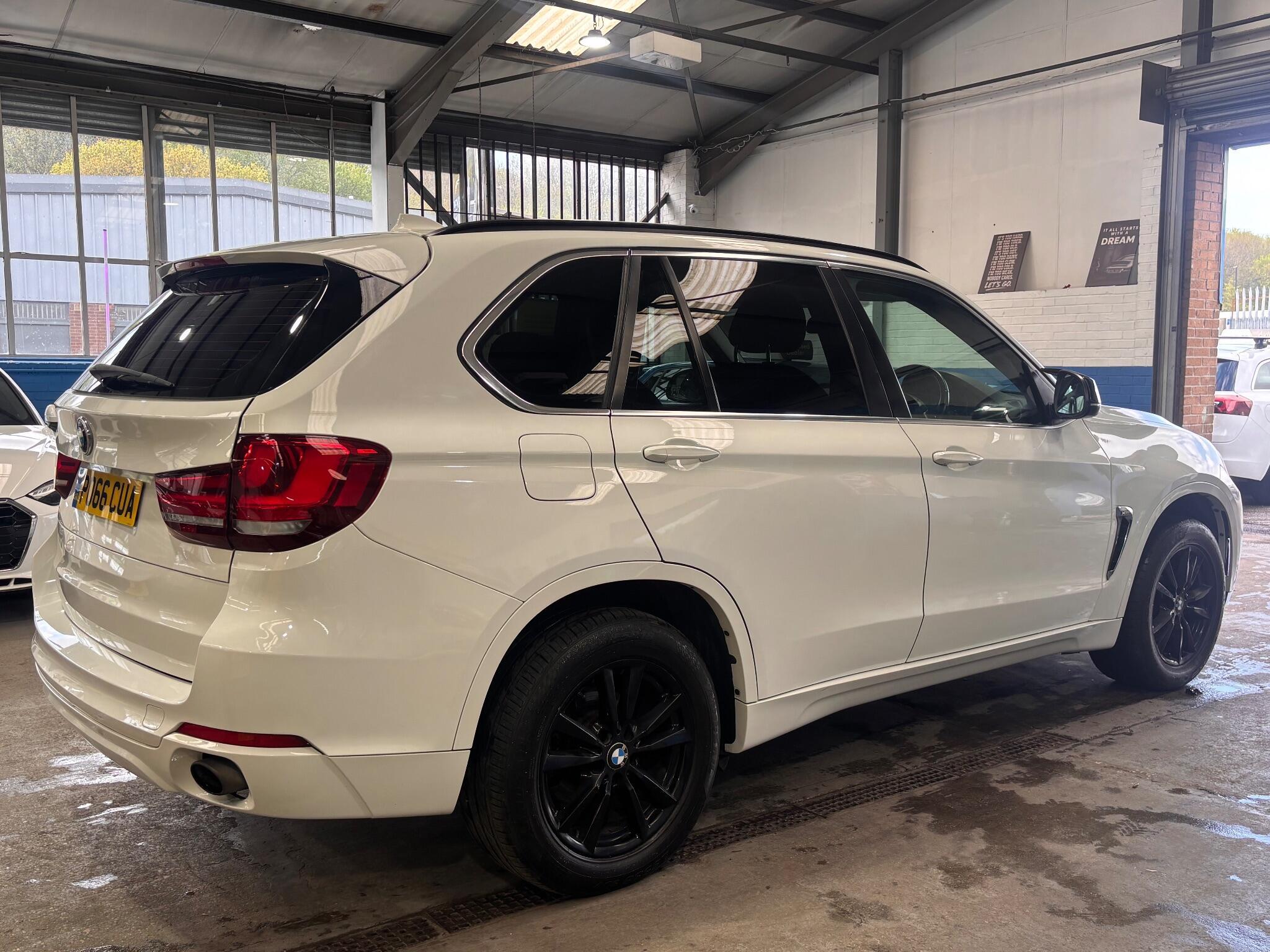 BMW X5 - Image 27
