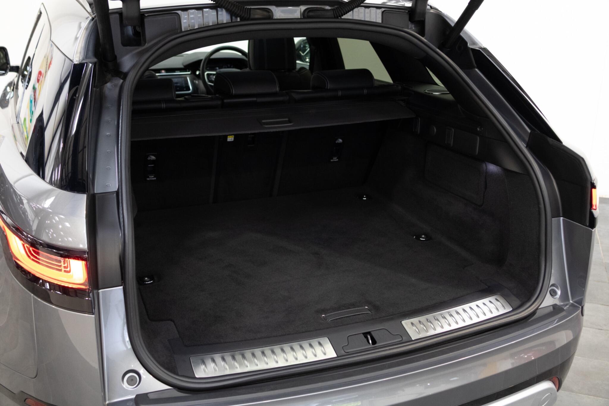 Land Rover Range Rover Velar - Image 10