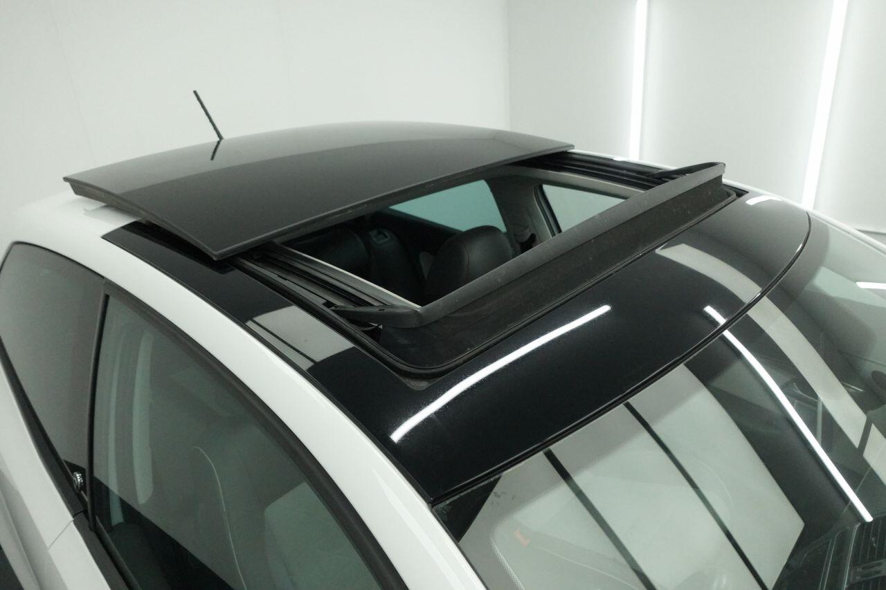 Volkswagen Polo - Image 14