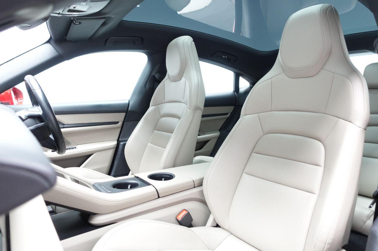 Porsche Taycan - Image 14