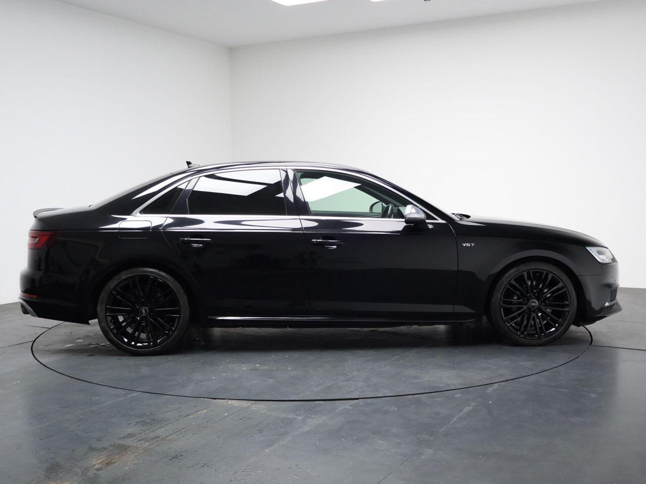 Audi S4 - Image 14
