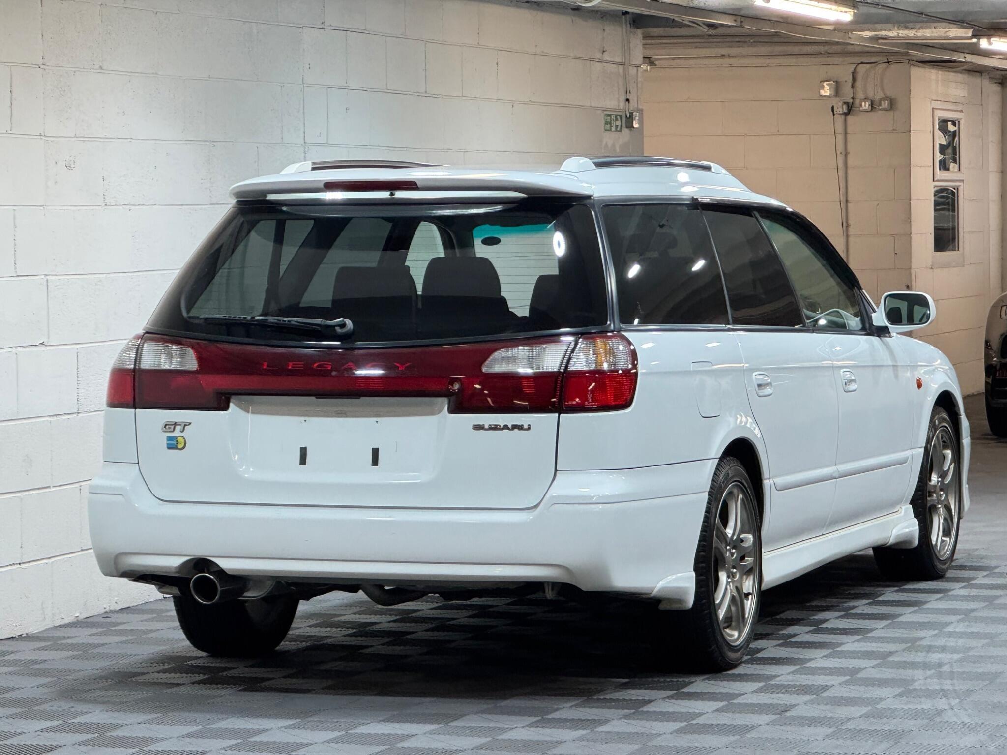 Subaru Legacy - Image 4