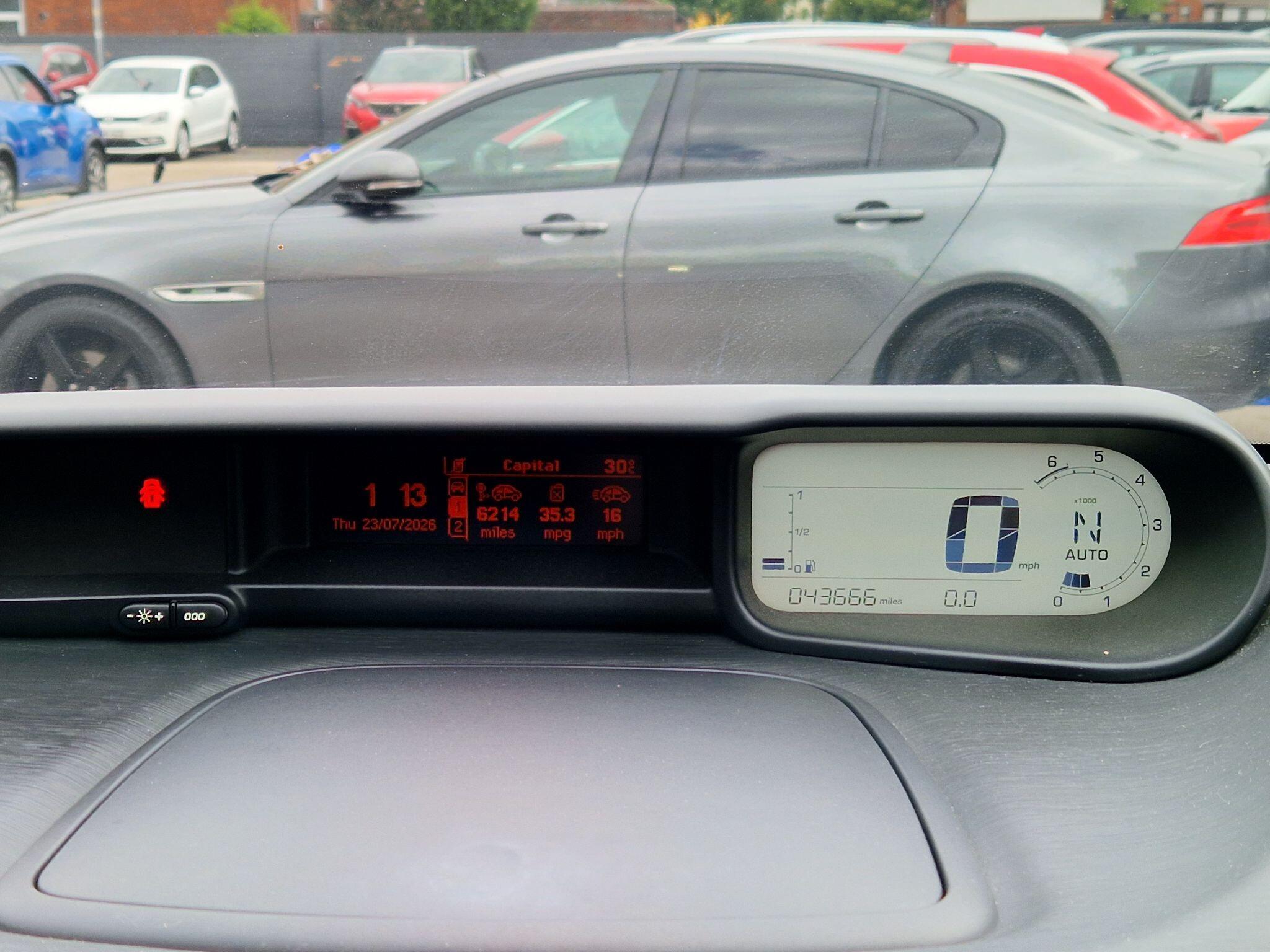Citroen C3 Picasso - Image 12