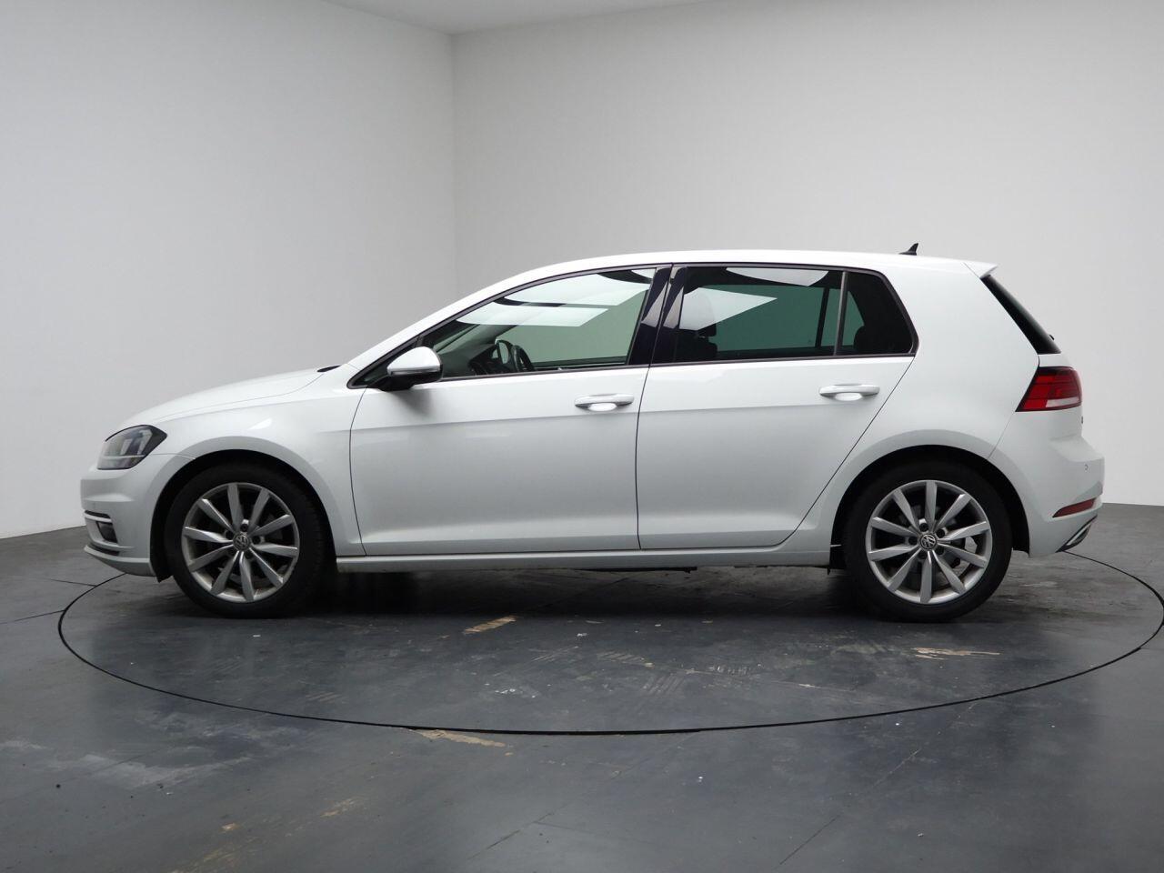 Volkswagen Golf - Image 8