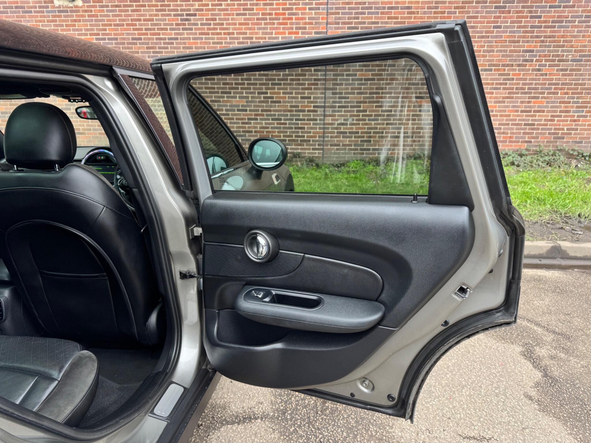 MINI Clubman - Image 32