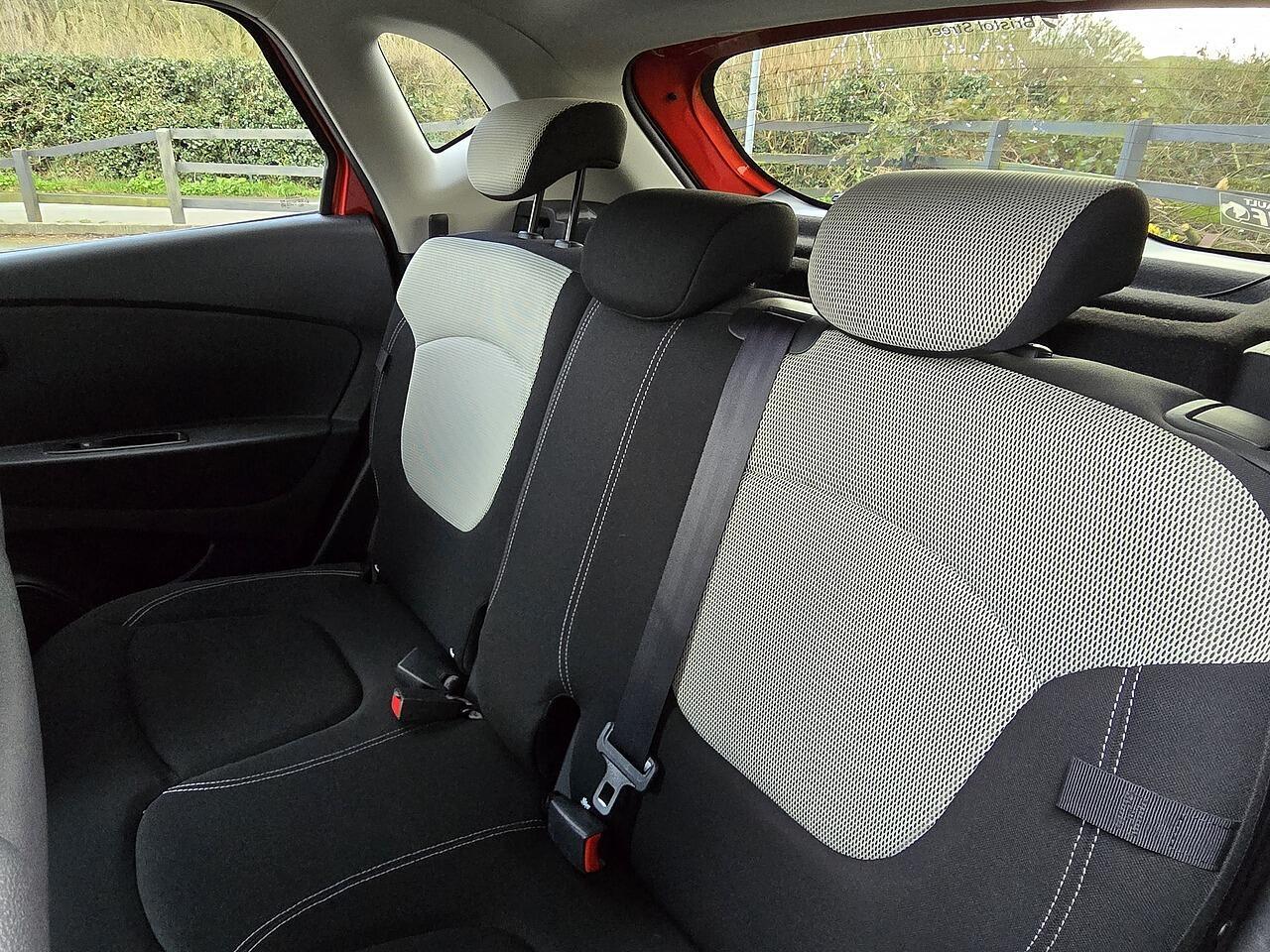 Renault Captur - Image 7