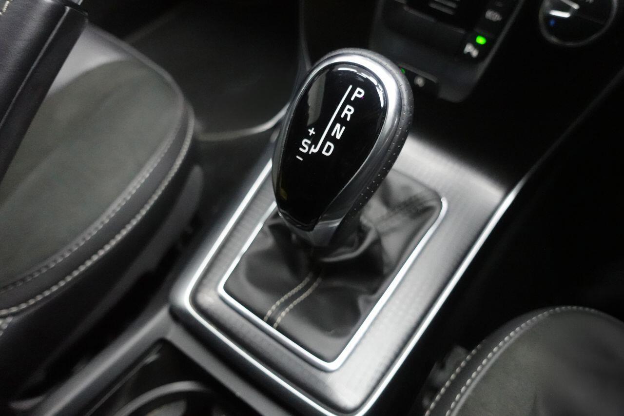 Volvo V40 - Image 30