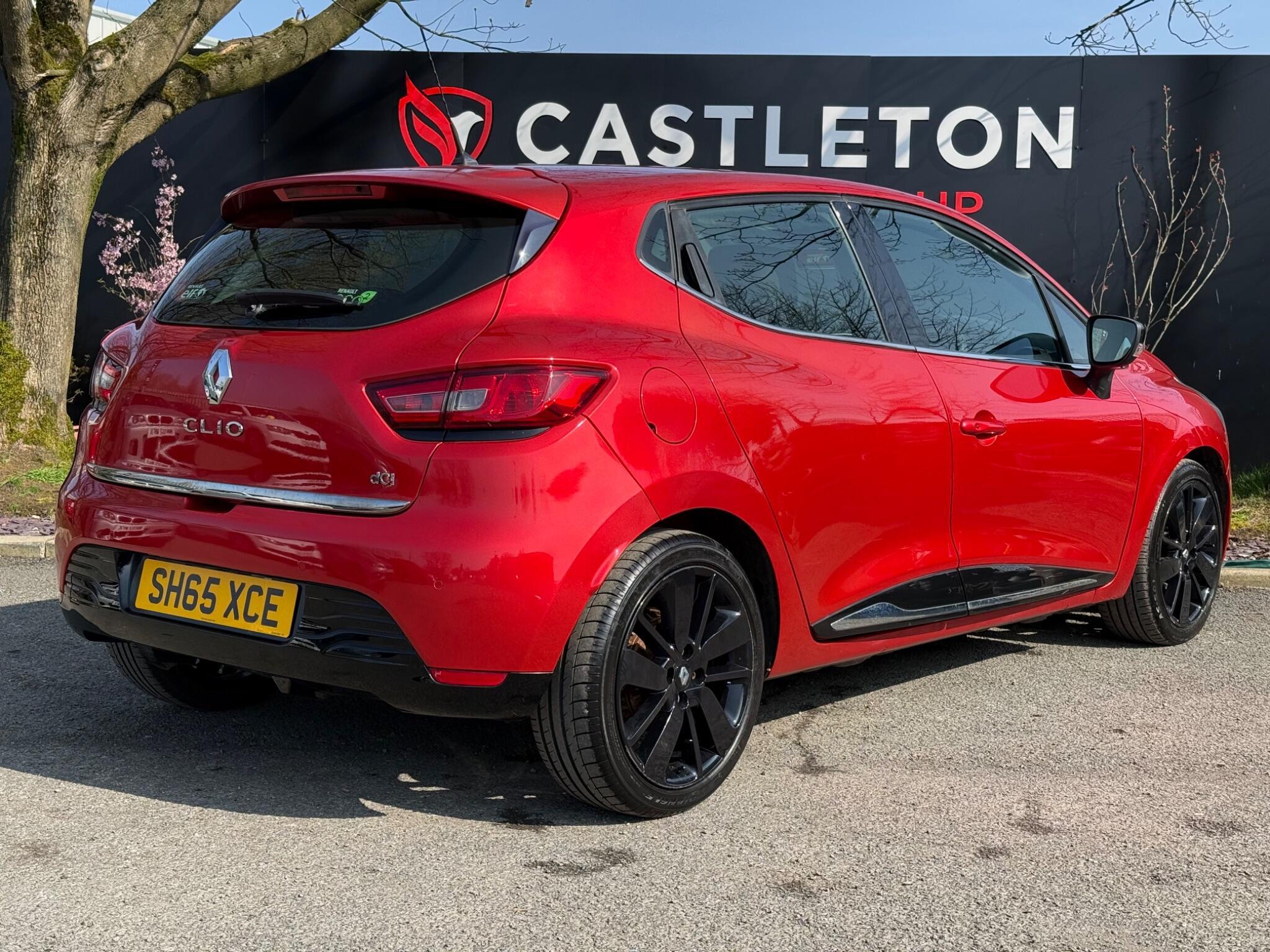 Renault Clio - Image 52