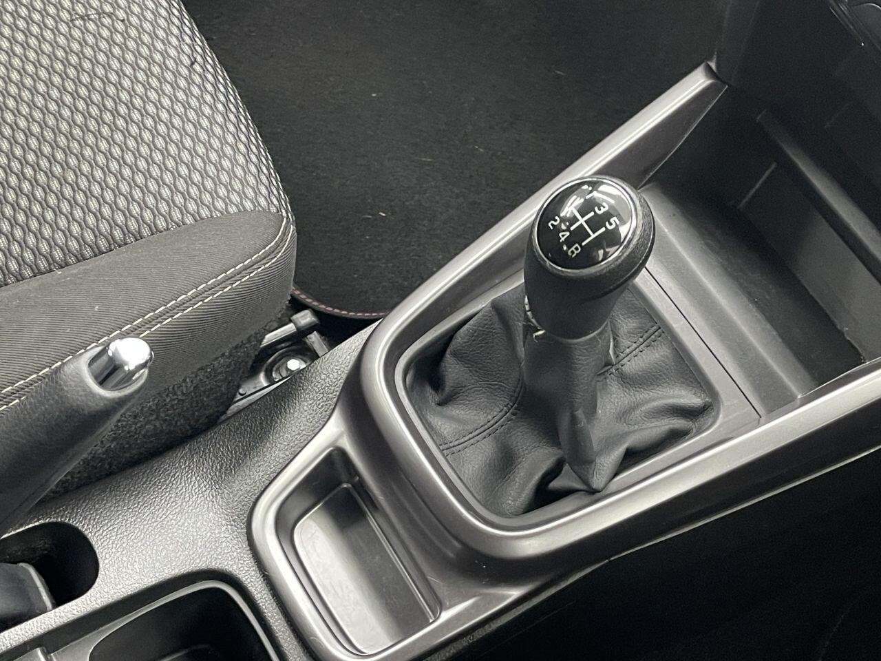 Suzuki Vitara - Image 39