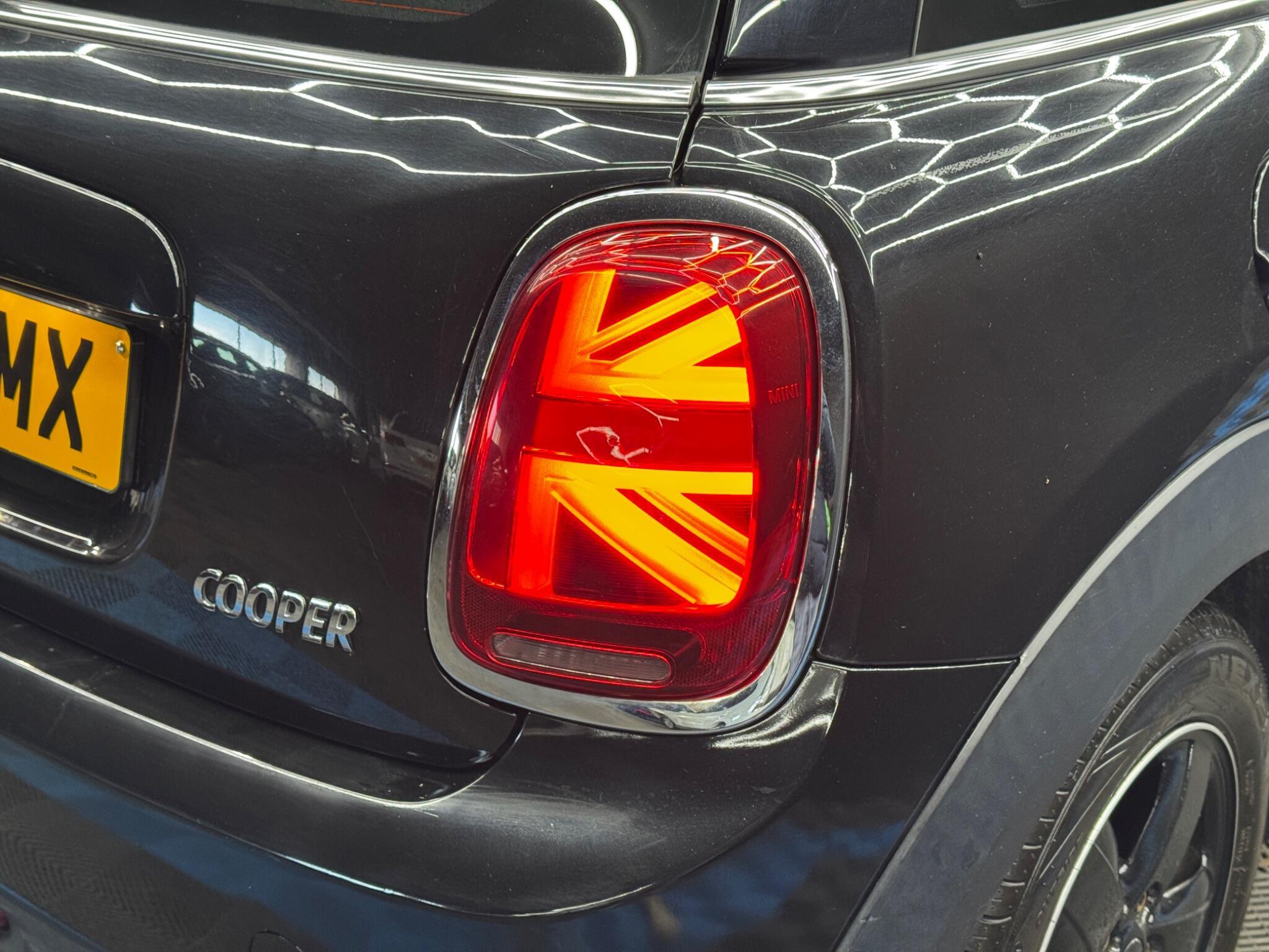 MINI Hatch - Image 39