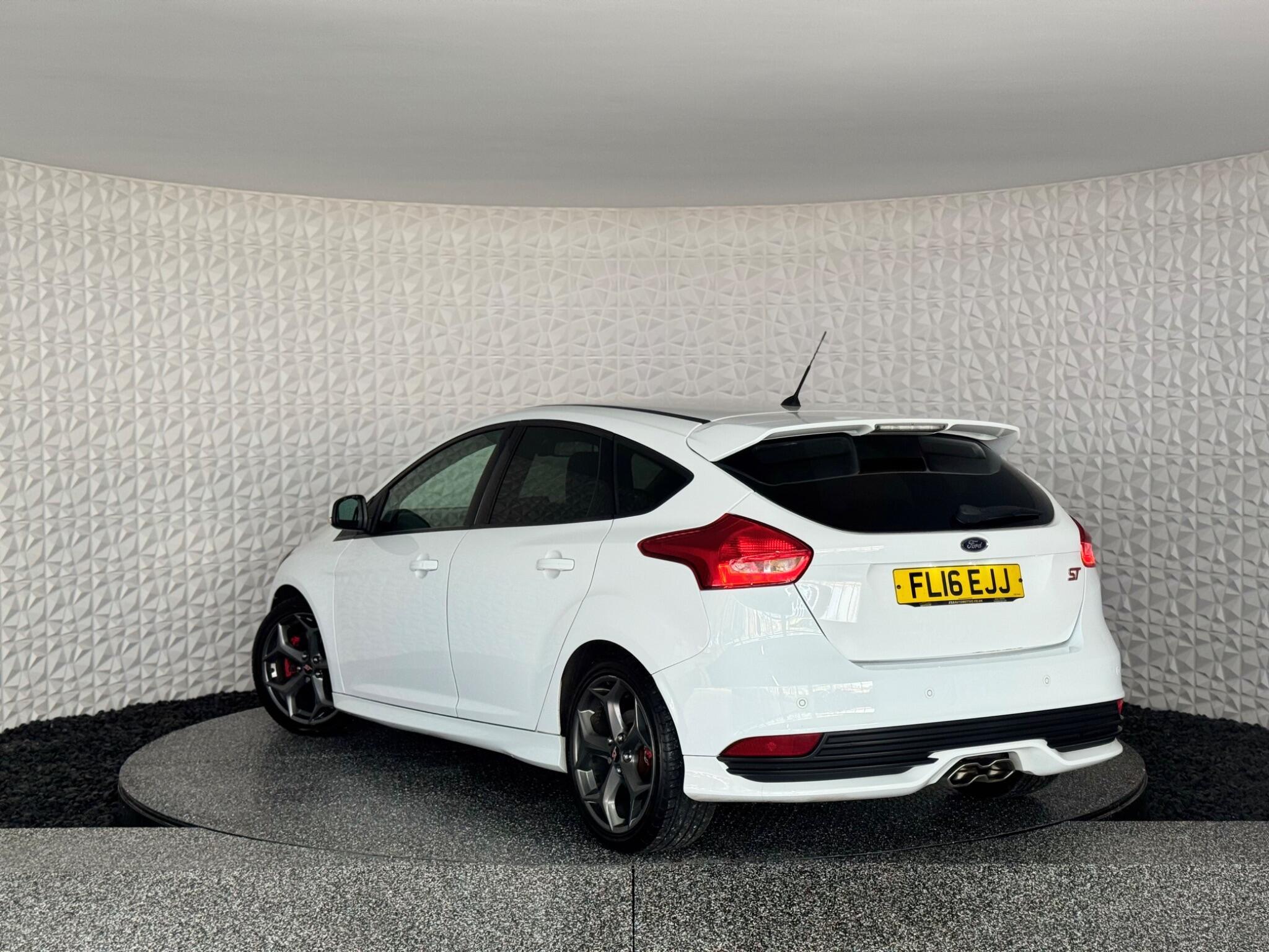 Ford Focus - Image 3