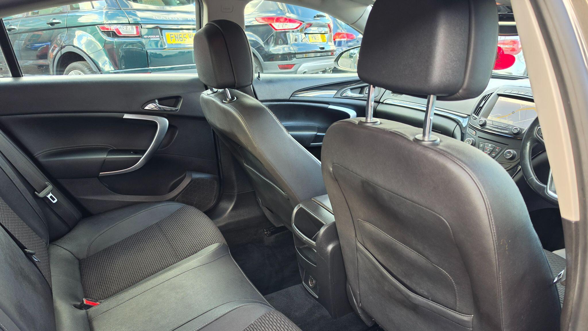 Vauxhall Insignia - Image 16