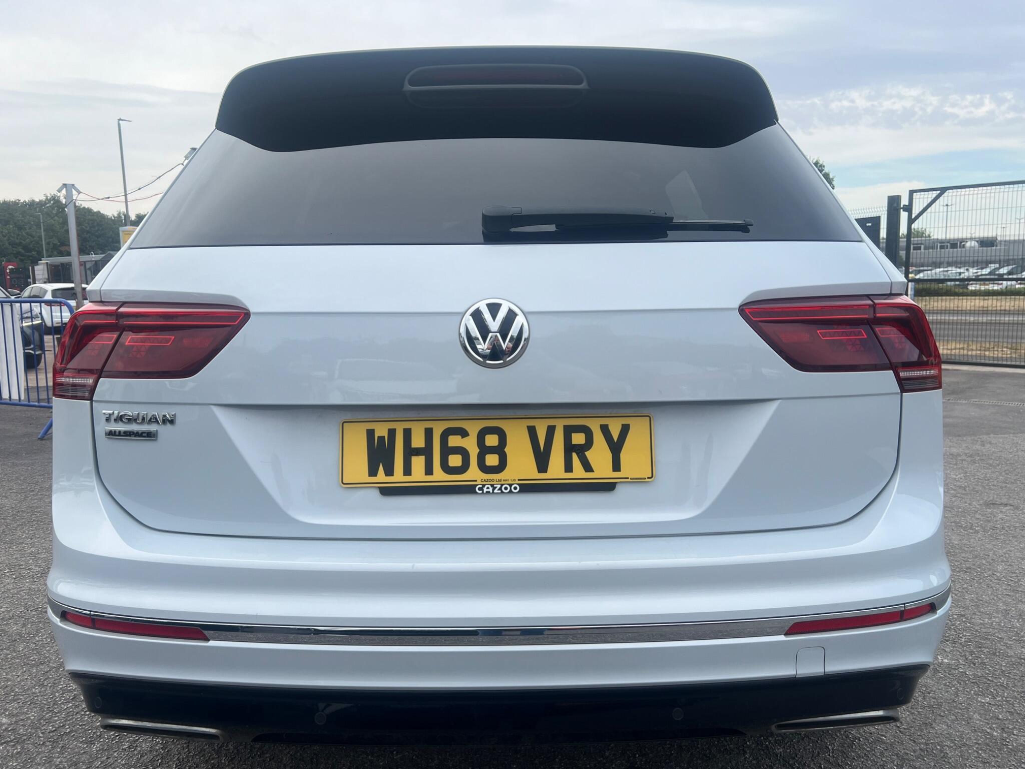 Volkswagen Tiguan Allspace - Image 8