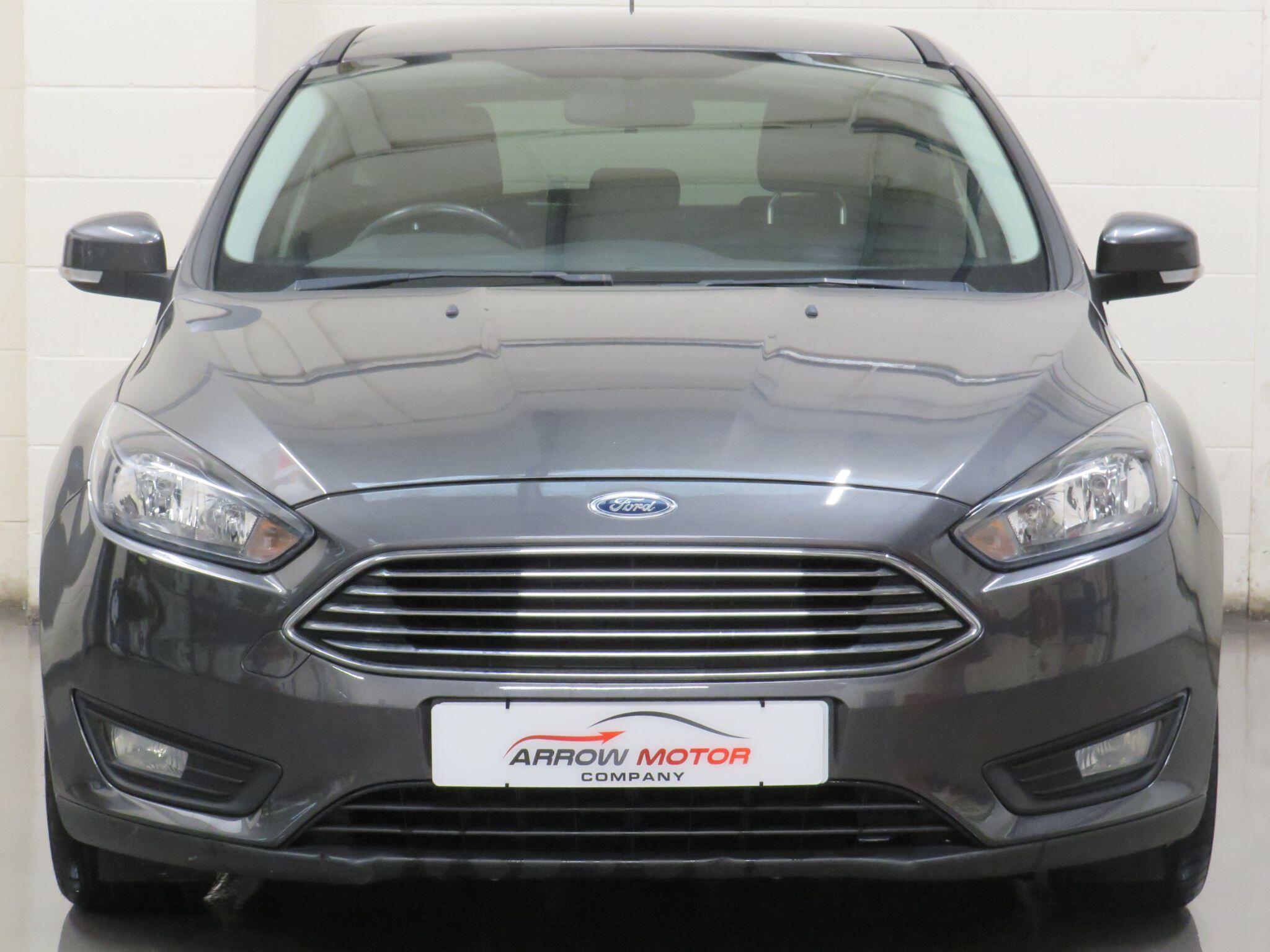 Ford Focus - Image 8