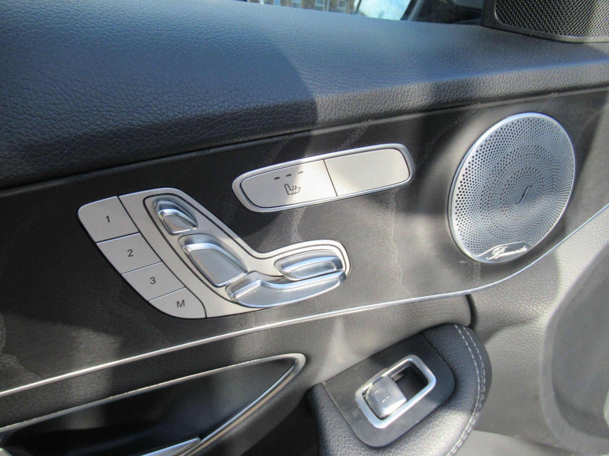 Mercedes C Class - Image 12