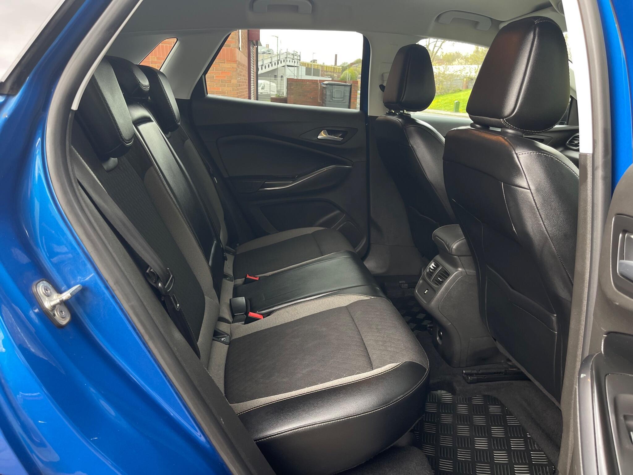 Vauxhall Grandland X - Image 35