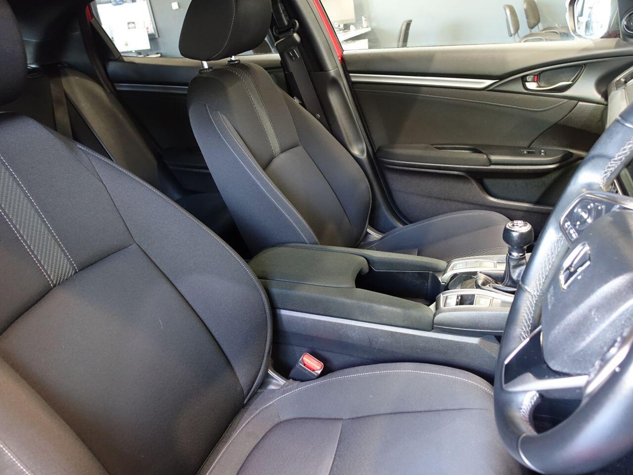 Honda Civic - Image 13