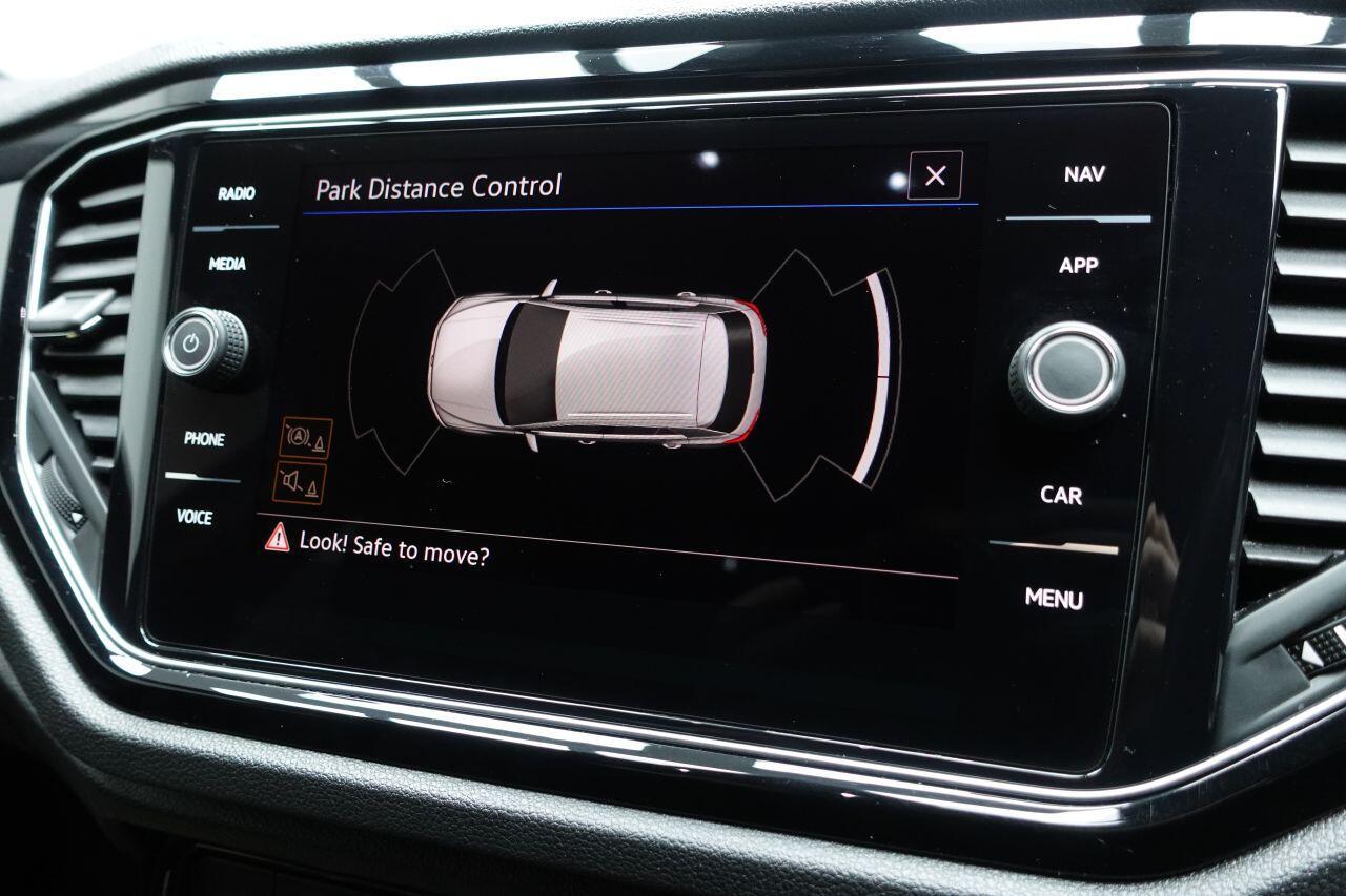 Volkswagen T-Roc - Image 21