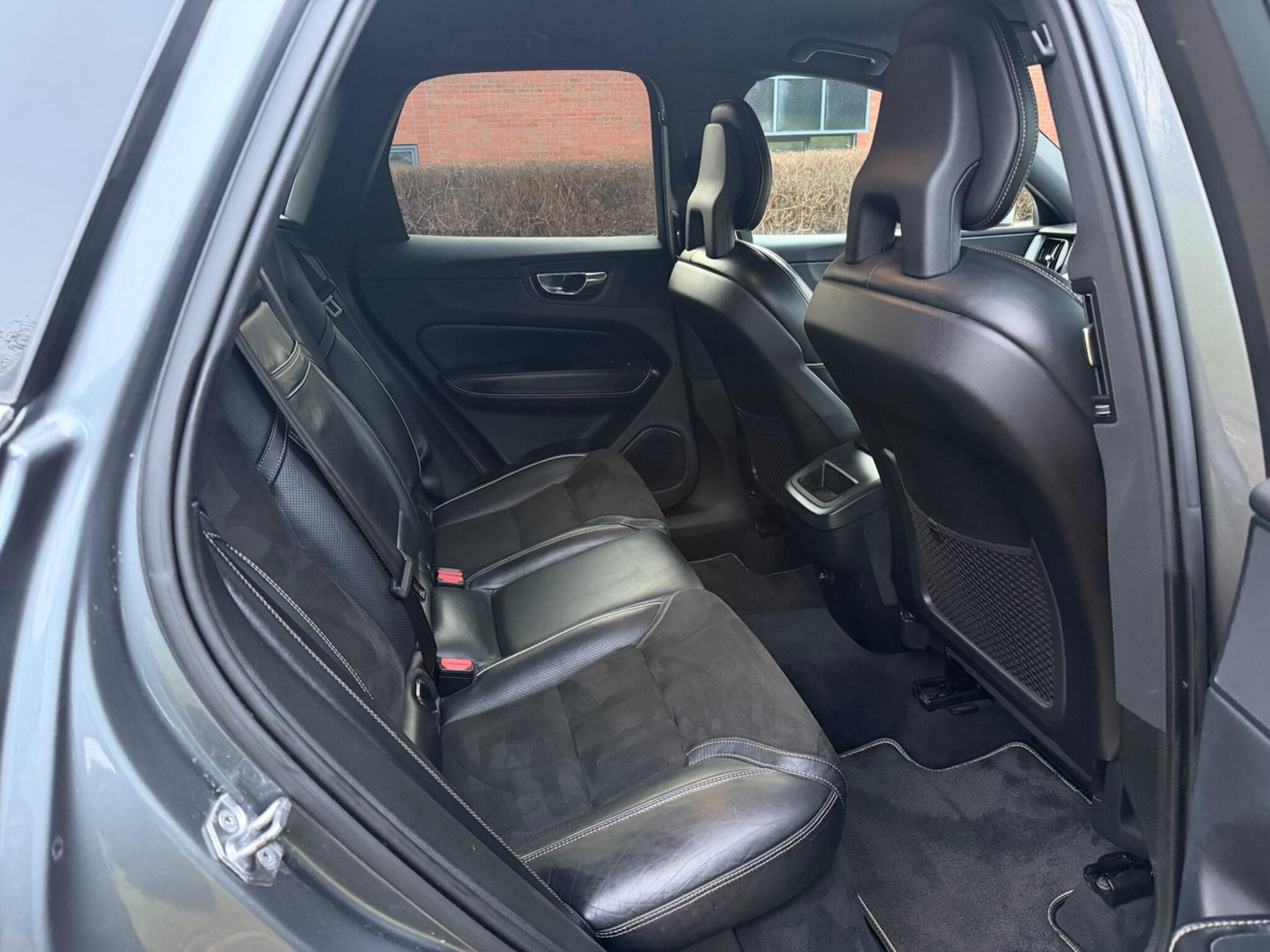 Volvo XC60 - Image 50