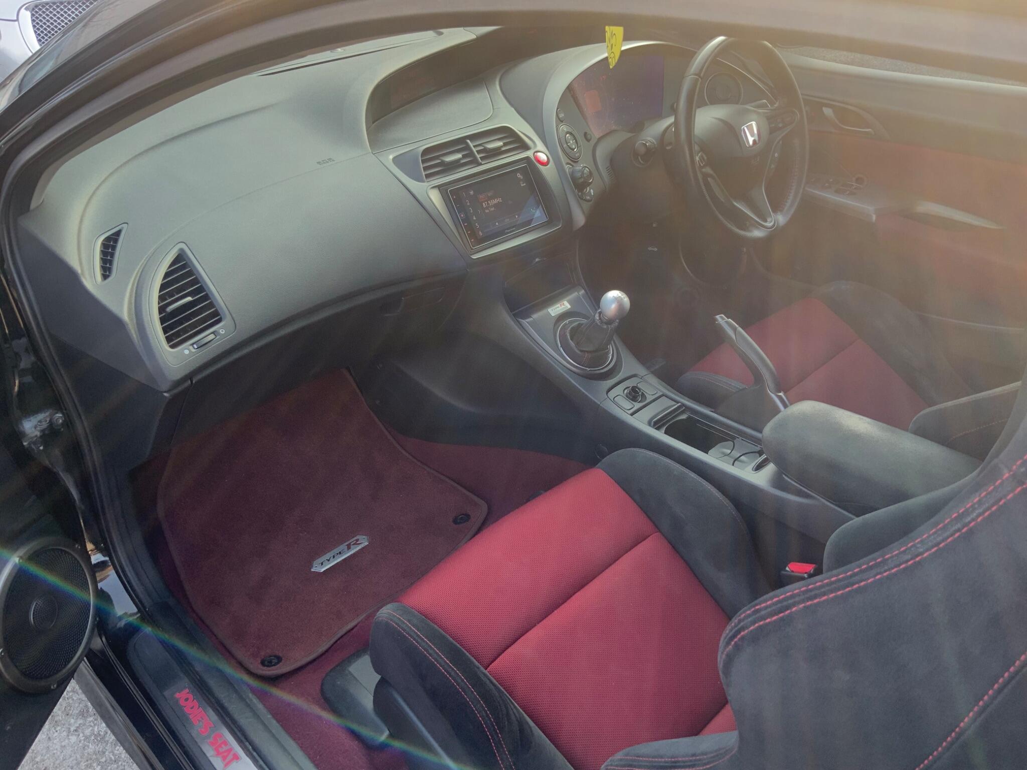 Honda Civic - Image 18