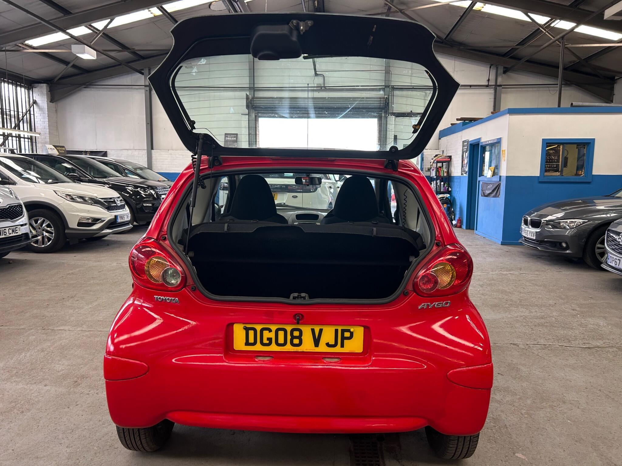 Toyota Aygo - Image 17