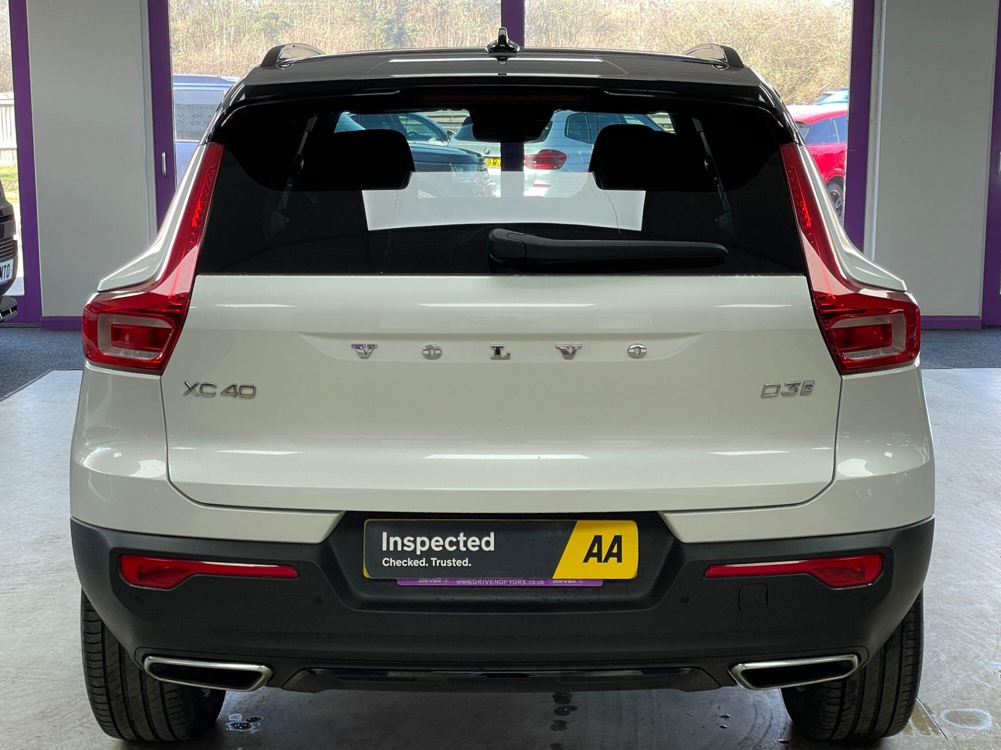 Volvo XC40 - Image 14