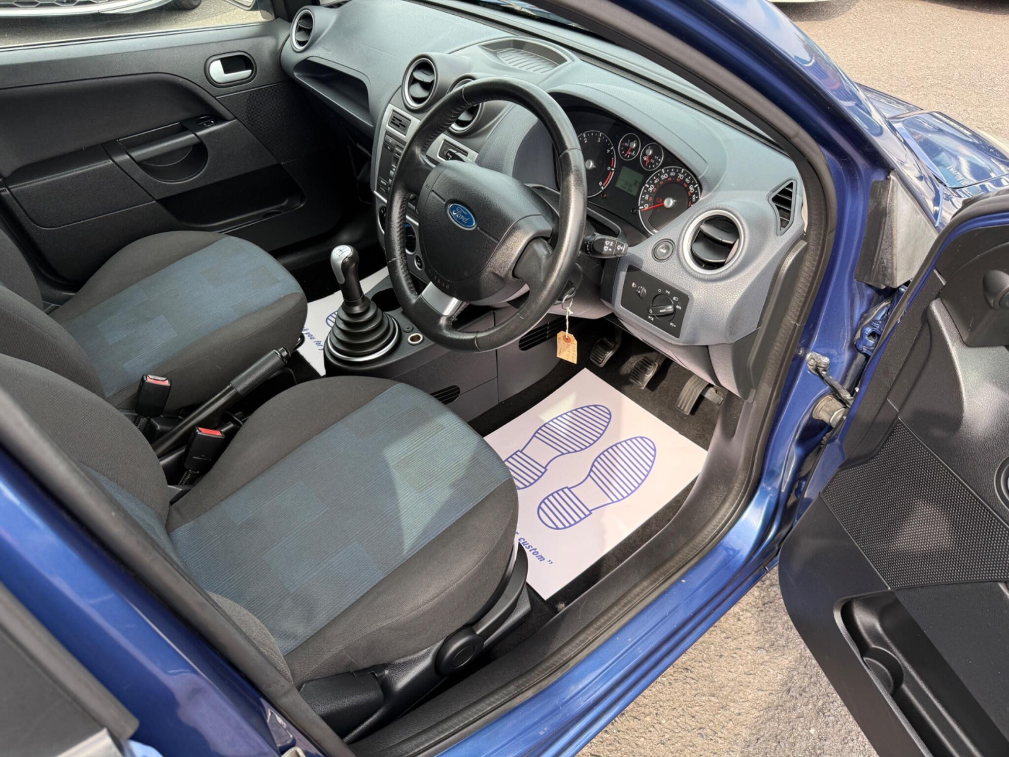Ford Fiesta - Image 20