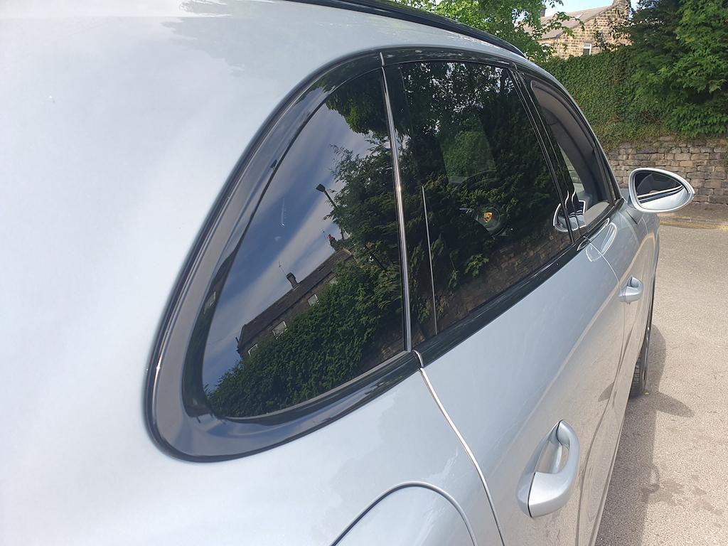 Porsche Cayenne - Image 24