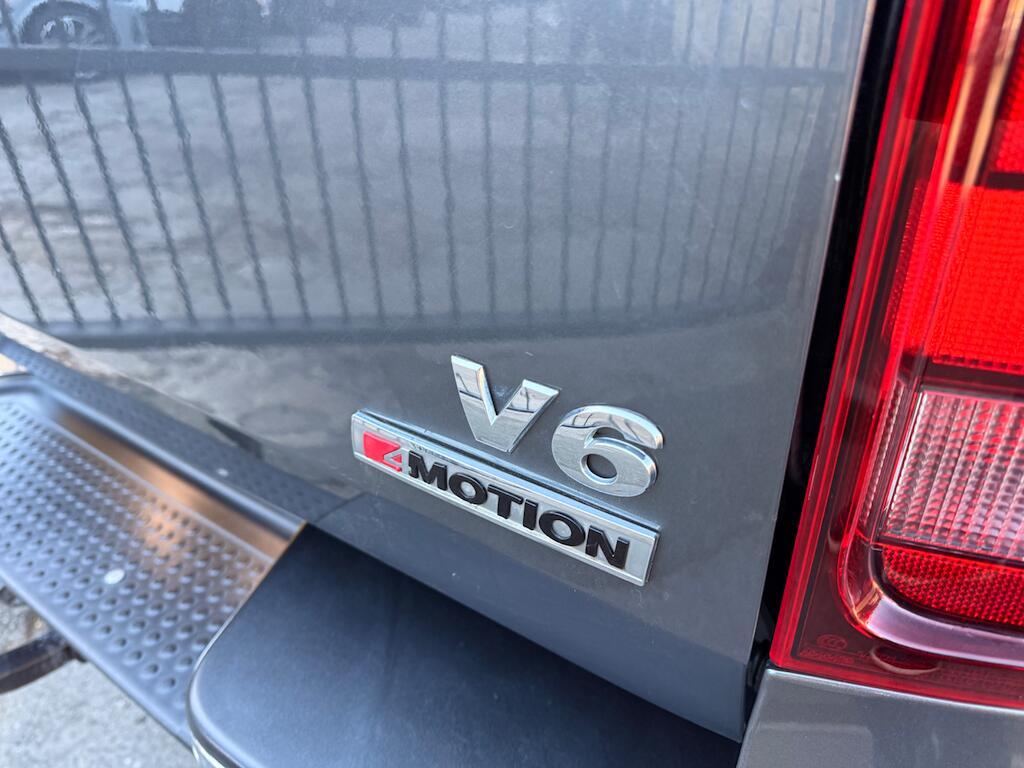 Volkswagen Amarok - Image 11