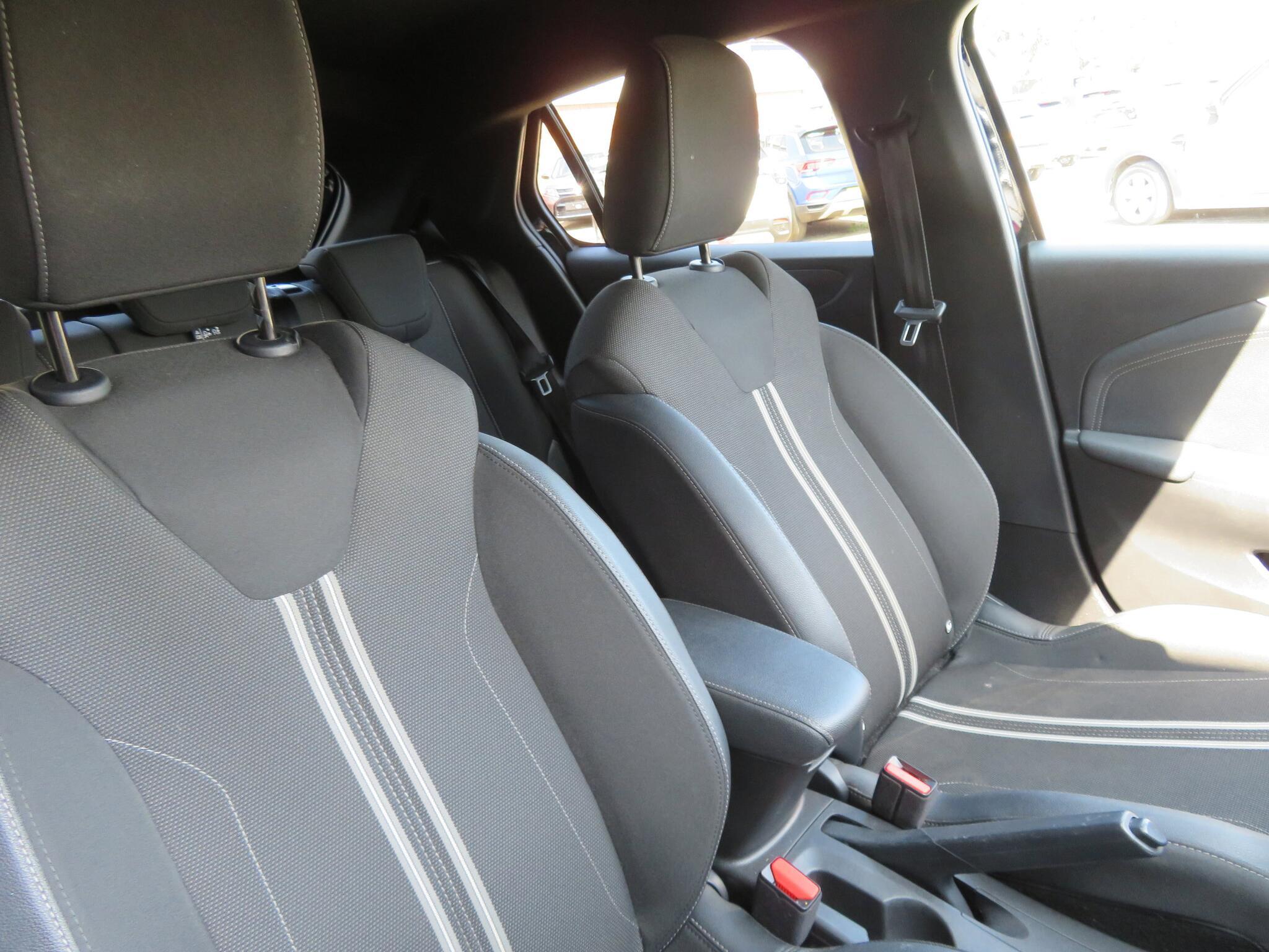 Vauxhall Corsa - Image 13